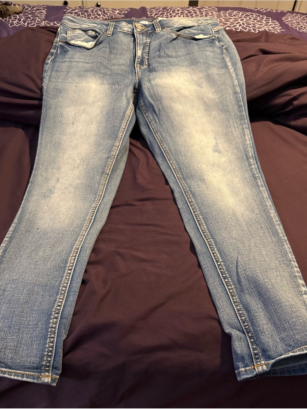 Time and Tru Women's Light Blue Skinny Jeans